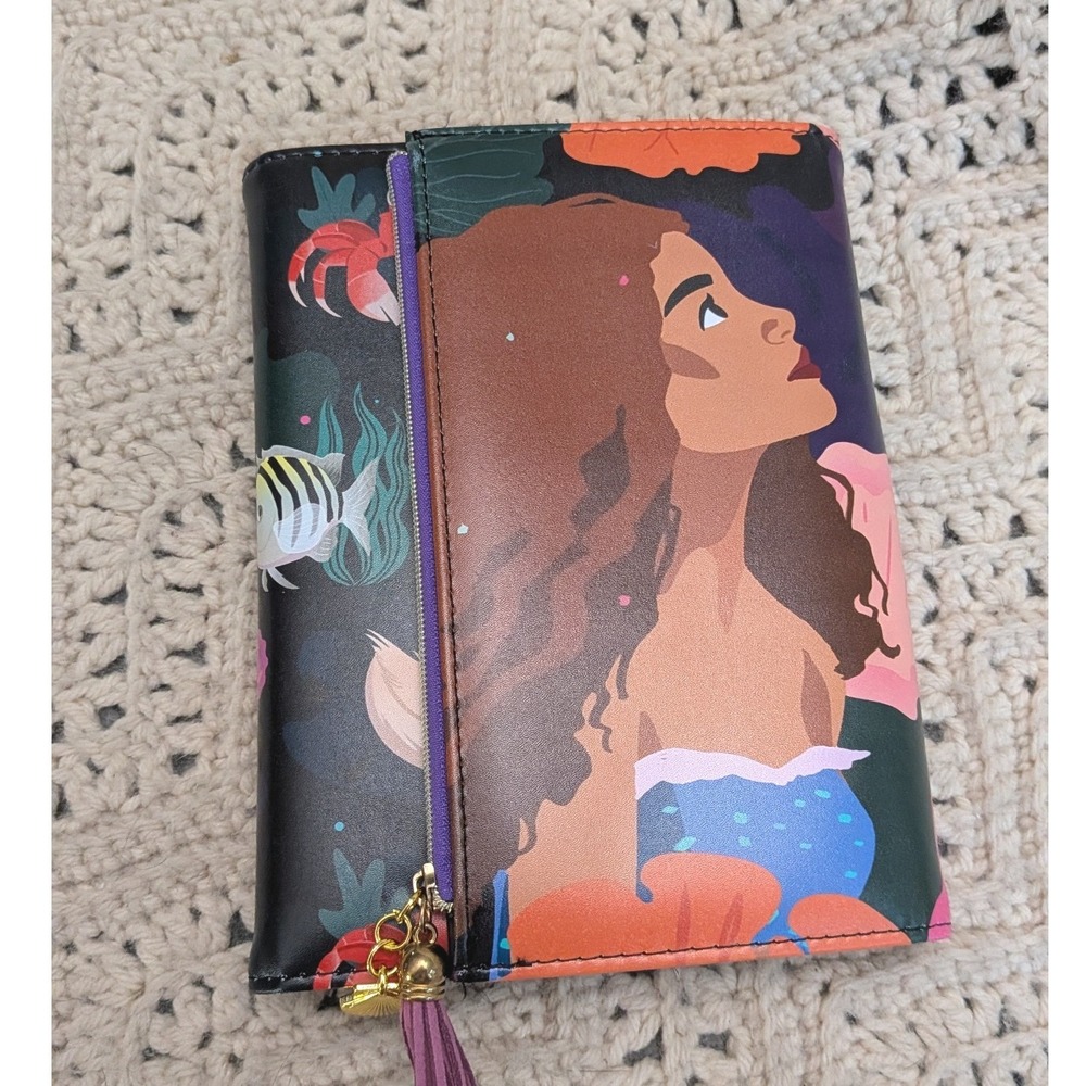 Disney The Little Mermaid Ariel Trifold Journal Cover with Notebook and Pen Set